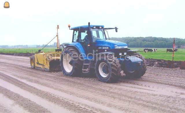 New Holland 8870 + Beco
