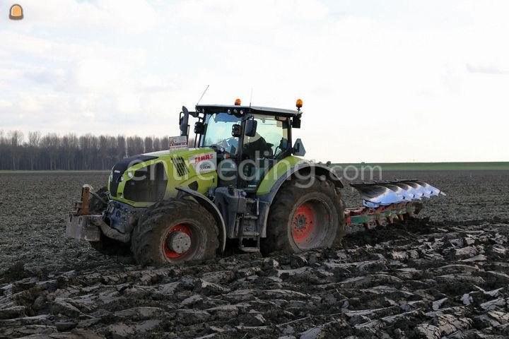 Tractor + Ploeg