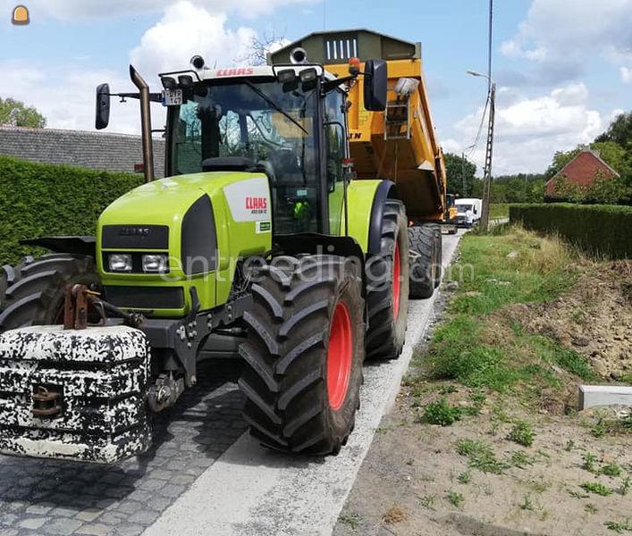 Claas tractor met containersysteem